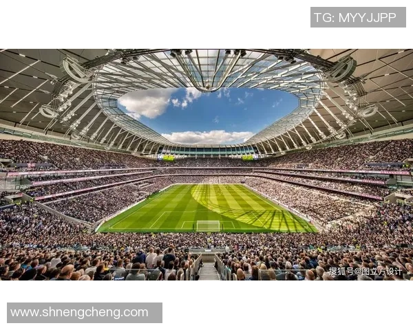 足球明星精彩瞬间挂布图片展示让您感受绿茵场上的激情与荣耀